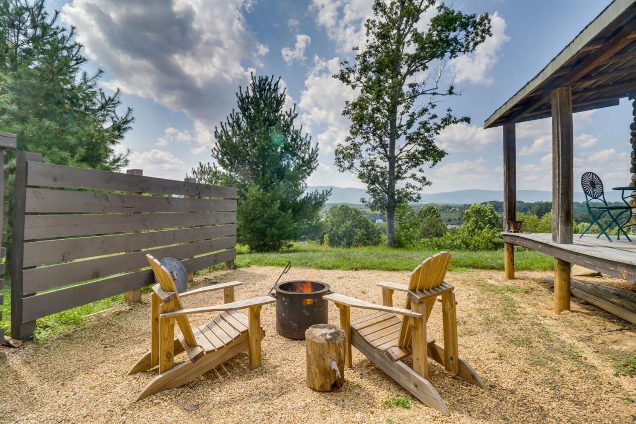 Rustic Baileys Retreat Cabin Near Wineries! Crozet Екстериор снимка