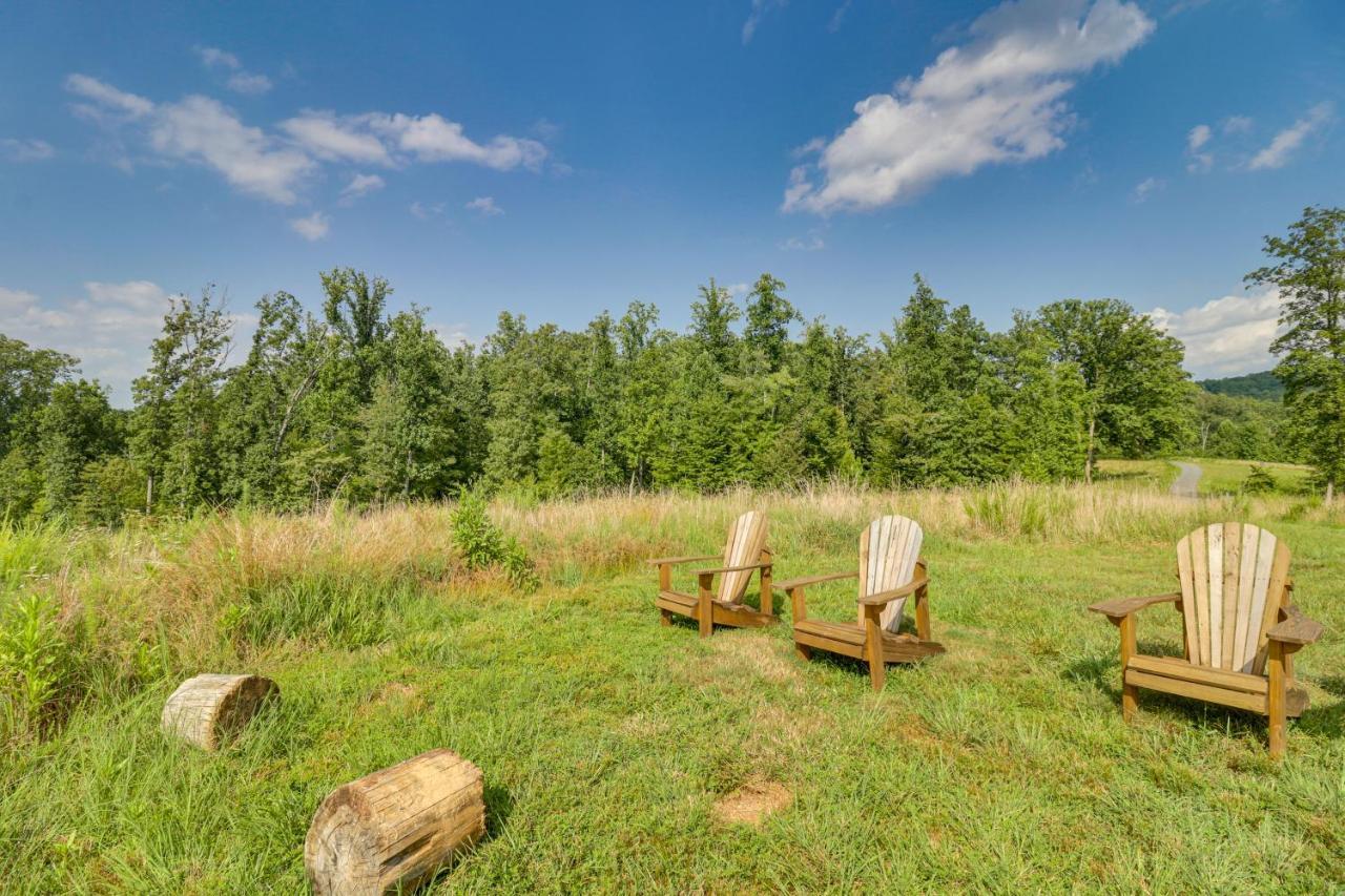 Rustic Baileys Retreat Cabin Near Wineries! Crozet Екстериор снимка
