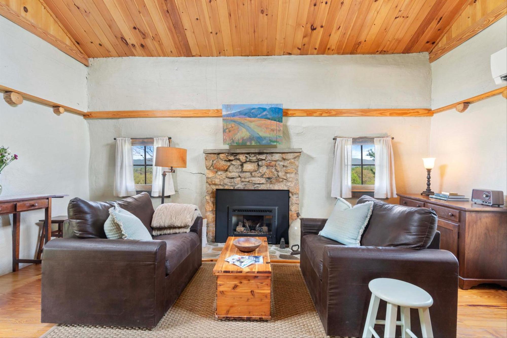 Rustic Baileys Retreat Cabin Near Wineries! Crozet Екстериор снимка