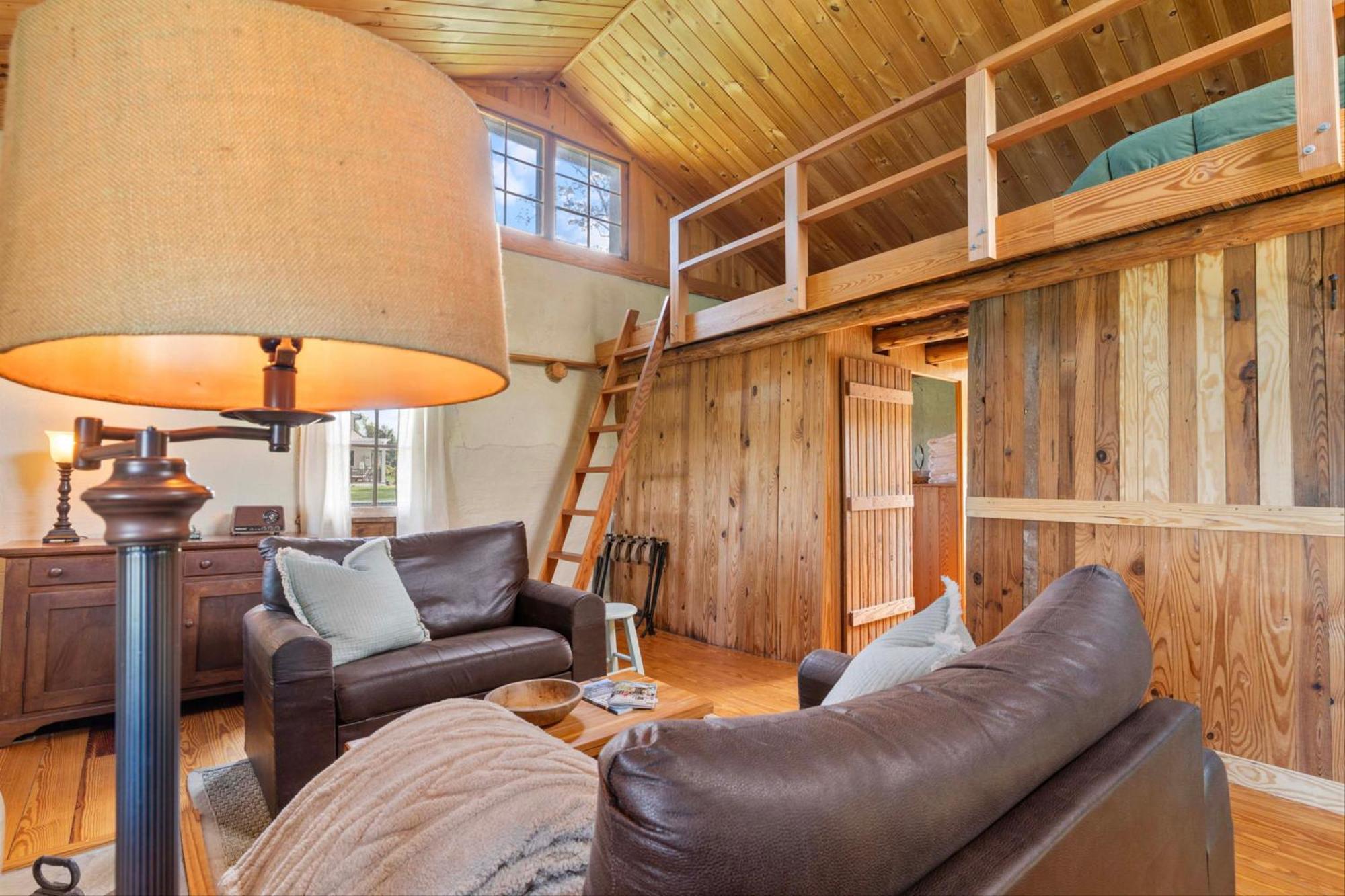 Rustic Baileys Retreat Cabin Near Wineries! Crozet Екстериор снимка
